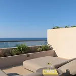شقة Kimata Beachfront Retreats, With Private Plunge Pools, By Thinkvilla