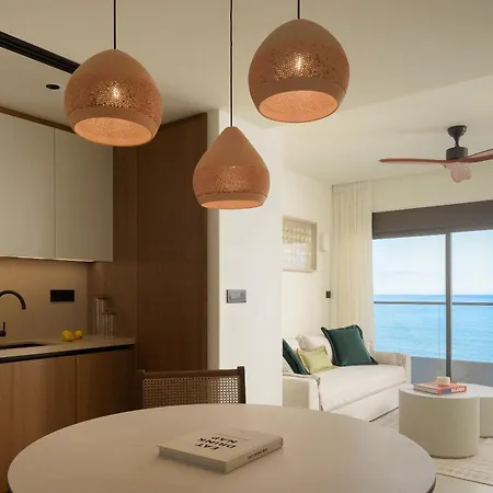 Appartement Kimata Beachfront Retreats, With Private Plunge Pools, By Thinkvilla Réthymnon