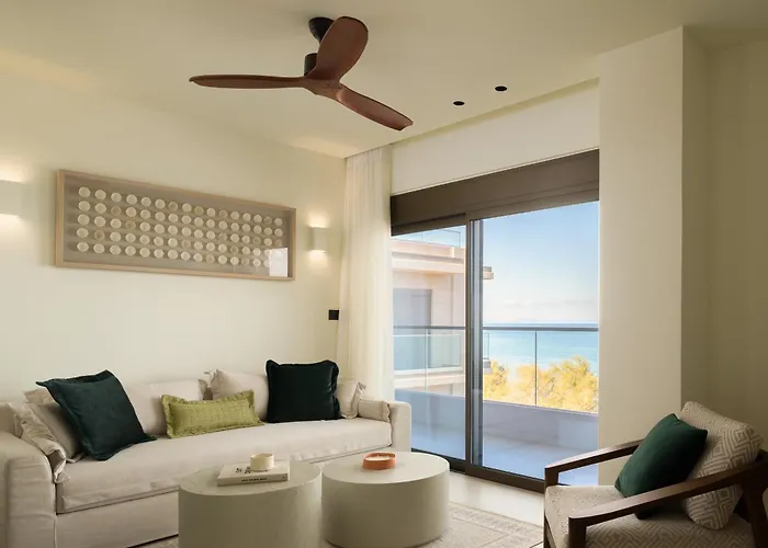 Kimata Beachfront Retreats, With Private Plunge Pools, By Thinkvilla Appartement Réthymnon