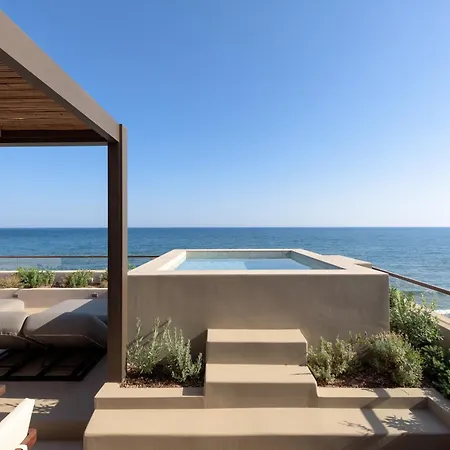 Apartman Kimata Beachfront Retreats, With Private Plunge Pools, By Thinkvilla Réthimno