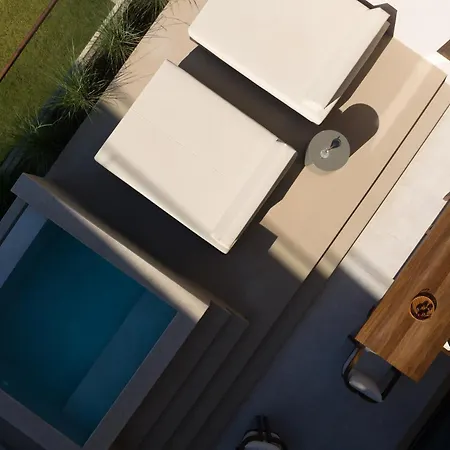Apartamento Kimata Beachfront Retreats, With Private Plunge Pools, By Thinkvilla *
